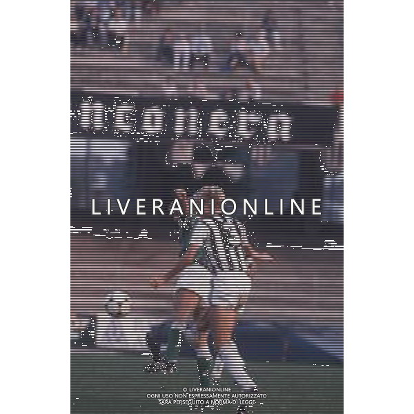 DIAP-RETROSPETTIVA SILVANO BENEDETTI CALCIATORE  NELLA FOTO SILVANO BENEDETTI CON LA MAGLIA DELL\'ASCOLI CALCIO AG ALDO LIVERANI SAS 