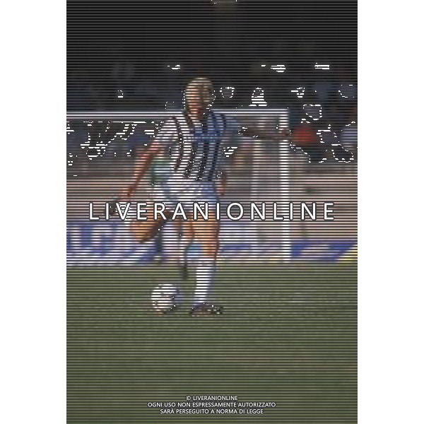 DIAP-RETROSPETTIVA SILVANO BENEDETTI CALCIATORE  NELLA FOTO SILVANO BENEDETTI CON LA MAGLIA DELL\'ASCOLI CALCIO AG ALDO LIVERANI SAS 