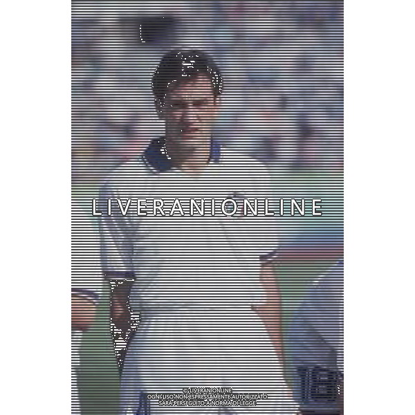DIAP-RETROSPETTIVA LUIGI DE AGOSTINI CALCIATORE NELLA FOTO LUIGI DE AGOSTINI CON LA MAGLIA DELLA NAZIONALE ITALIANA AG ALDO LIVERANI SAS