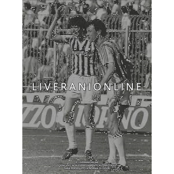 ST-RETROSPETTIVA LUIGI DANOVA CALCIATORE NELLA FOTO LUIGI DANOVA CON LA MAGLIA DEL LECCE CALCIO E PAOLO ROSSI AG ALDO LIVERANI SAS