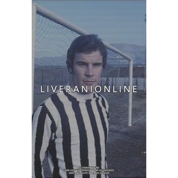 DIAP-RETROSPETTIVA LUIGI DANOVA CALCIATORE NELLA FOTO LUIGI DANOVA CON LA MAGLIA DELLA JUVENTUS CALCIO AG ALDO LIVERANI SAS