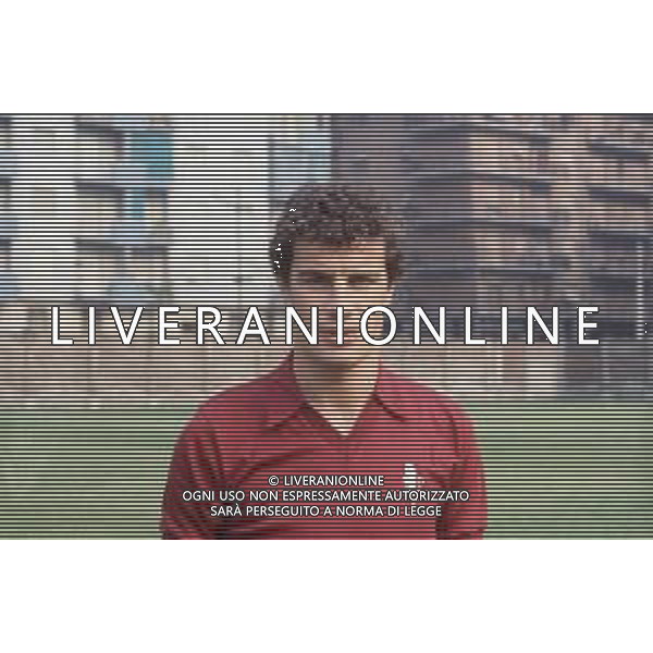 DIAP-RETROSPETTIVA LUIGI DANOVA CALCIATORE NELLA FOTO LUIGI DANOVA CON LA MAGLIA DEL TORINO CALCIO AG ALDO LIVERANI SAS