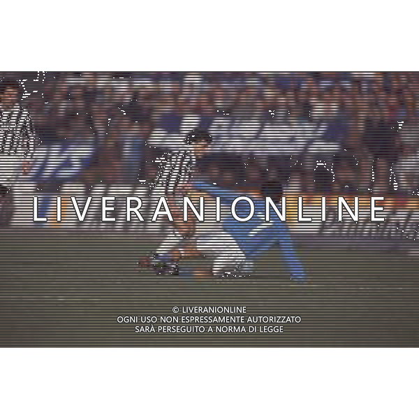 DIAP-RETROSPETTIVA RUI BARROS CALCIATORE NELLA FOTO RUI BARROS CON LA MAGLIA DELLA JUVENTUS CALCIO AG ALDO LIVERANI SAS
