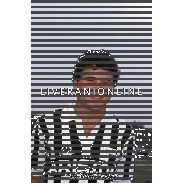 DIAP-RETROSPETTIVA RUI BARROS CALCIATORE NELLA FOTO RUI BARROS CON LA MAGLIA DELLA JUVENTUS CALCIO AG ALDO LIVERANI SAS