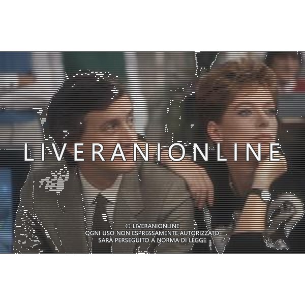 DIA- RETROSPETTIVA PIERO BADALONI GIORNALISTA NELLA FOTO PIERO BADALONI CON LA CONDUTTRICE TELEVISIVA ENRICA BONACCORTI NELL’ANNO 1984 AGENZIA ALDO LIVERANI SAS