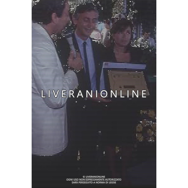 DIA- RETROSPETTIVA PIERO BADALONI GIORNALISTA NELLA FOTO PIERO BADALONI CON DANIELE PIOMBI AL PREMIO REGIA TELEVISIVA A MILAZZO NELL’ANNO 1990 AGENZIA ALDO LIVERANI SAS