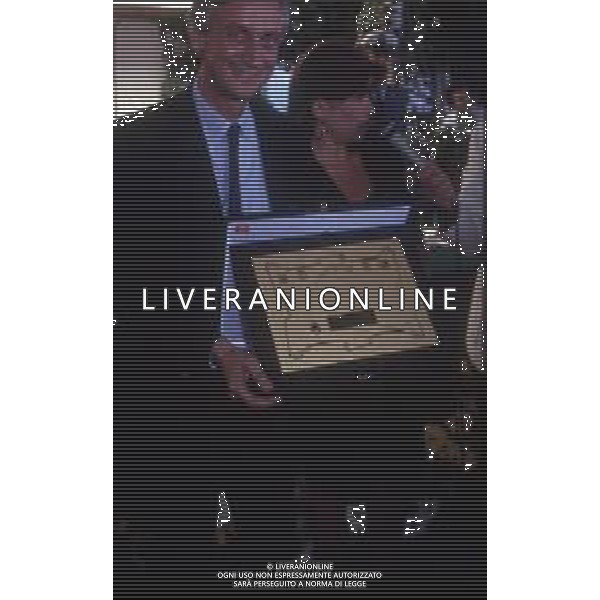 DIA- RETROSPETTIVA PIERO BADALONI GIORNALISTA NELLA FOTO PIERO BADALONI AL PREMIO REGIA TELEVISIVA A MILAZZO NELL’ANNO 1990 AGENZIA ALDO LIVERANI SAS