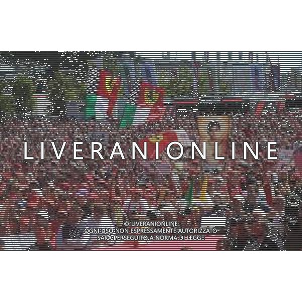 IMOLA 17 05 2025 AUTODROMO ENZO E DINO FERRARI SABATO FORMULA 1 GRAN PREMIO DEL MADE IN ITALY E DELL\'EMILIA ROMAGNA QUALIFICHE NELLA FOTO PUBBLICO TIFOSI FERRARI ©SANNA - AGENZIA ALDO LIVERANI SAS