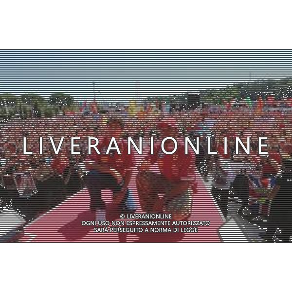 IMOLA 17 05 2025 AUTODROMO ENZO E DINO FERRARI SABATO FORMULA 1 GRAN PREMIO DEL MADE IN ITALY E DELL\'EMILIA ROMAGNA QUALIFICHE NELLA FOTO CHARLES LECLERC FERRARI E LEWIS HAMILTON CON I TIFOSI DIETRO ©SANNA - AGENZIA ALDO LIVERANI SAS