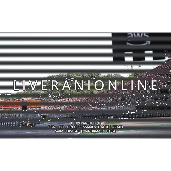 IMOLA 17 05 2025 AUTODROMO ENZO E DINO FERRARI SABATO FORMULA 1 GRAN PREMIO DEL MADE IN ITALY E DELL\'EMILIA ROMAGNA QUALIFICHE NELLA FOTO LANDO NORRIS MCLAREN CON LA TRIBUNA DELLA RIVAZZA DIETRO ©SANNA - AGENZIA ALDO LIVERANI SAS