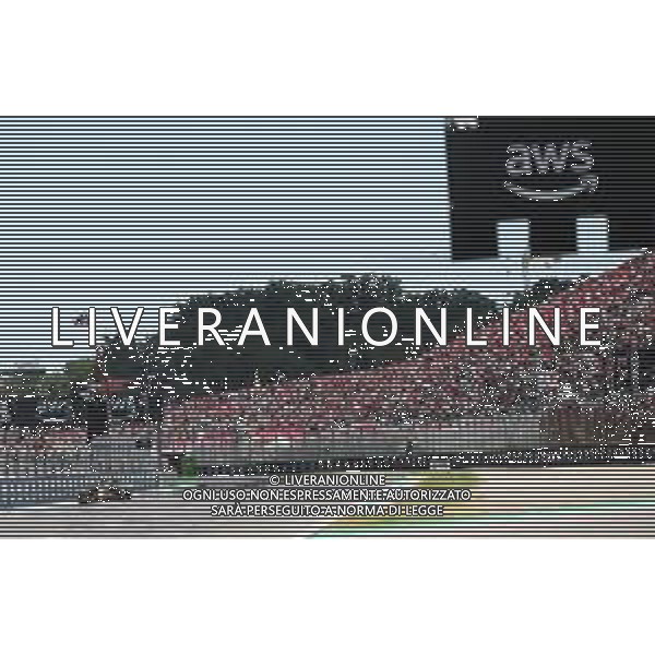 IMOLA 17 05 2025 AUTODROMO ENZO E DINO FERRARI SABATO FORMULA 1 GRAN PREMIO DEL MADE IN ITALY E DELL\'EMILIA ROMAGNA QUALIFICHE NELLA FOTO MAX VERSTAPPEN CON LA TRIBUNA DELLA RIVAZZA DIETRO ©SANNA - AGENZIA ALDO LIVERANI SAS