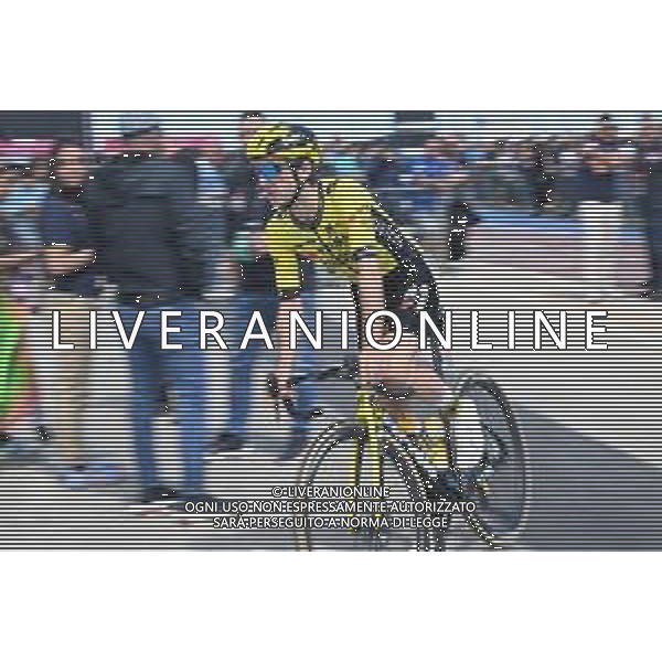 17-05-2025 Giro D\'italia; Tappa 08 Giulianova - Castelraimondo; 2025, Visma - Lease A Bike; Yates, Simon; Giulianova; ©SIROTTI - AGENZIA ALDO LIVERANI SAS
