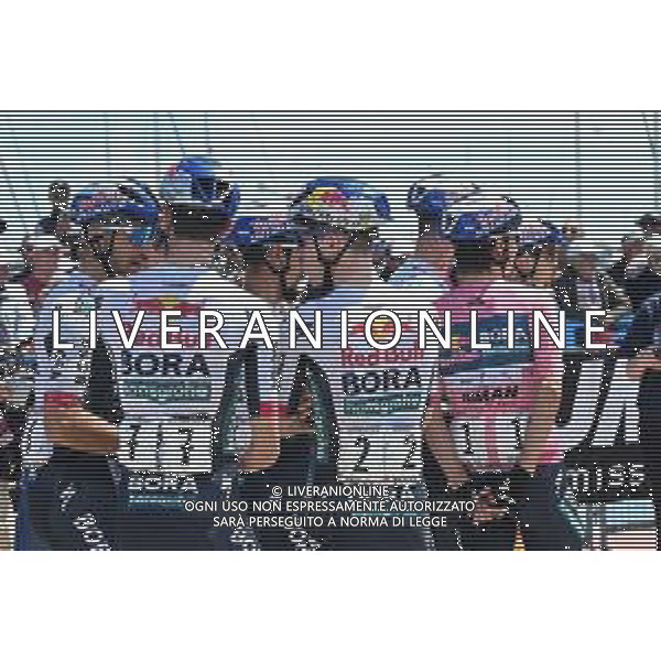 17-05-2025 Giro D\'italia; Tappa 08 Giulianova - Castelraimondo; 2025, Red Bull - Bora Hansgrohe; Roglic, Primoz; Giulianova; ©SIROTTI - AGENZIA ALDO LIVERANI SAS