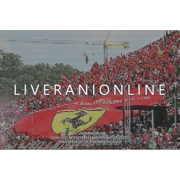IMOLA 18 05 2025 IMOLA DOMENICA AUTODROMO ENZO E DINO FERRARI DOMENICA FORMULA 1 GRAN PREMIO DEL MADE IN ITALY E DELL\'EMILIA ROMAGNA NELLA FOTO PUBBLICO TIFOSI FERRARI ALLA RIVAZZA ©SANNA - AGENZIA ALDO LIVERANI SAS