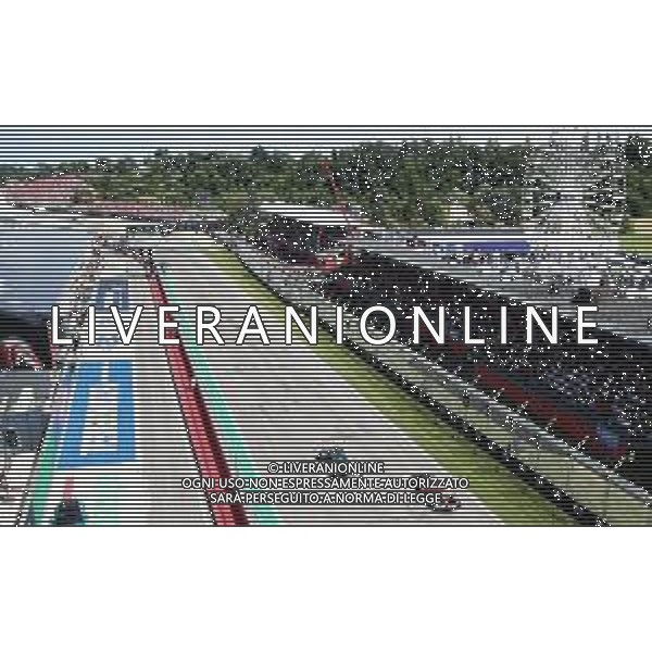 IMOLA 18 05 2025 IMOLA DOMENICA AUTODROMO ENZO E DINO FERRARI DOMENICA FORMULA 1 GRAN PREMIO DEL MADE IN ITALY E DELL\'EMILIA ROMAGNA NELLA FOTO CHARLES LECLERC FERRAI SORPASSA FERNANDO ALONSO ASTON MARTIN ©SANNA - AGENZIA ALDO LIVERANI SAS