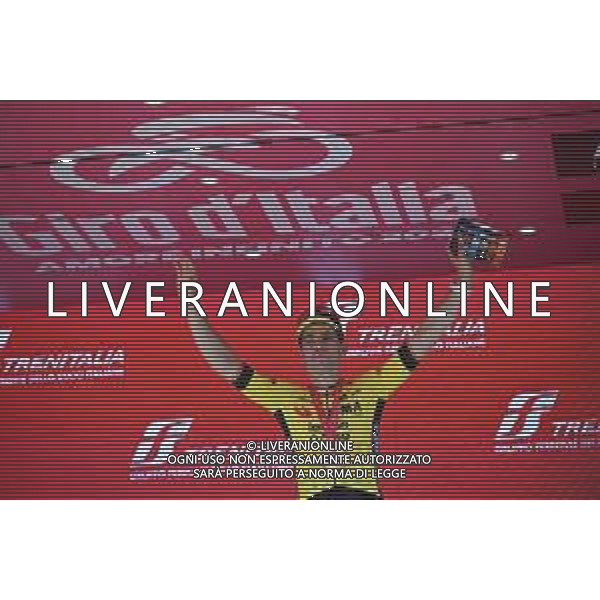 18-05-2025 Giro D\'italia; Tappa 09 Gubbio - Siena; 2025, Visma - Lease A Bike; Van Aert, Wout; Siena; foto stefano sirotti-ag aldo liverani sas