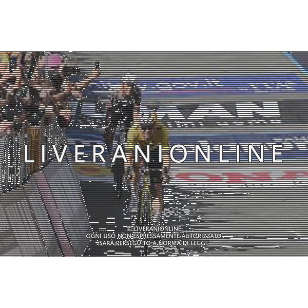 18-05-2025 Giro D\'italia; Tappa 09 Gubbio - Siena; 2025, Visma - Lease A Bike; 2025, Uae Team Emirates - Xrg; Van Aert, Wout; Del Toro Romero, Isaac; Siena; foto stefano sirotti-ag aldo liverani sas