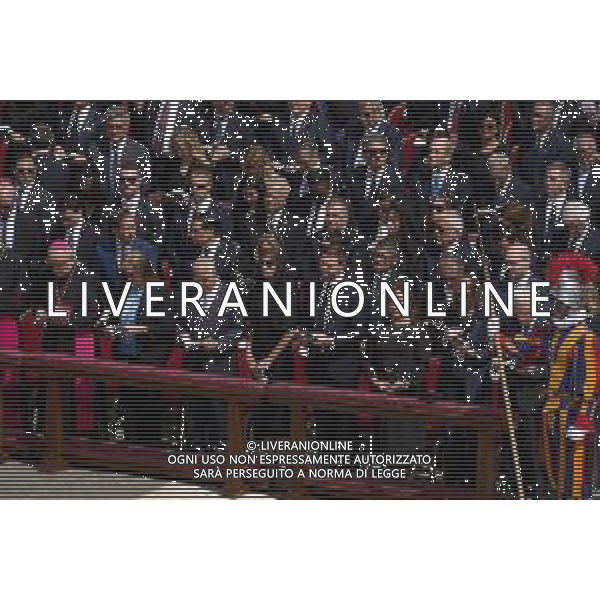 ROMA - 18 Maggio 2025 Celebrazione Eucaristica per l’inizio del Ministero Petrino del Vescovo di Roma Leone XIV Nella Foto: Marco Rubio, JD Vance, Usha Vance, Dina Boluarte, Sergio Mattarella, Laura Mattarella Andrea Bracaglia- AGENZIA ALDO LIVERANI SAS