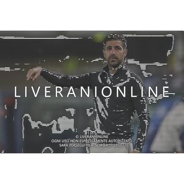 Cesc Fabregas Head Coach of Como 1907 gestures during Hellas Verona FC vs Como FC 1907, 37° Serie A Enilive 2024-25 game at Marcantonio Bentegodi stadium in Verona (VR), Italy, on May 18, 2025. (Photo by Davide Casentini)- AGENZIA ALDO LIVERANI SAS