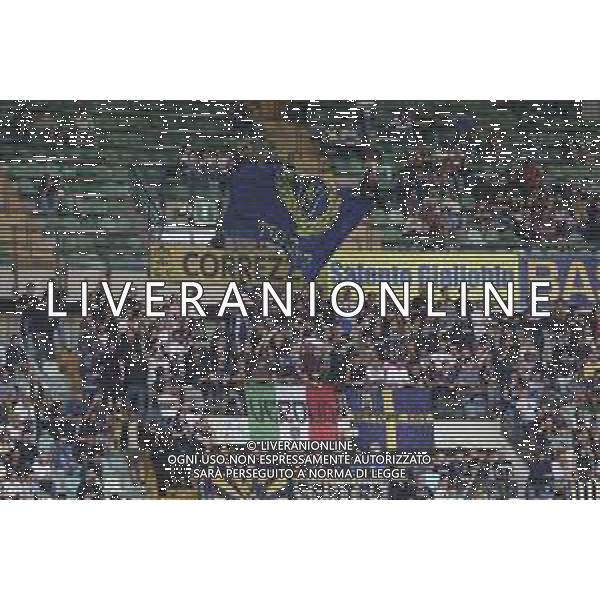 tifosi - Hellas Veorna fans show their support during Hellas Verona FC vs Como FC 1907, 37° Serie A Enilive 2024-25 game at Marcantonio Bentegodi stadium in Verona (VR), Italy, on May 18, 2025. (Photo by Davide Casentini)- AGENZIA ALDO LIVERANI SAS