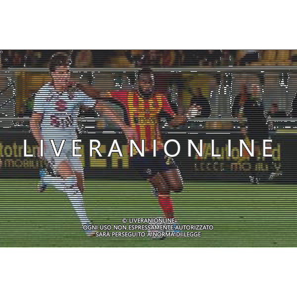 TVEM May 18, 2025 Lecce, Italy - US Lecce vs Torino FC - Italian soccer serie A 2024/25 - Via Del Mare Stadium. In the pic: Lassana Coulibaly of US Lecce in action against Cesare Casadei of Torino FC foto emmanuele mastrodonato-ag aldo liverani sas