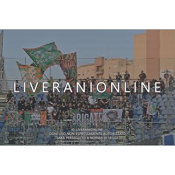 18-5-2025. Cagliari calcio-Venezia F.C., 37° giornata Serie A calcio Italia 2024/2025, stadio Unipol Domus Cagliari. Foto Salvatore Moi/Agenzia Aldo Liverani s.as. Nella foto: Tifosi Venezia nel settore ospiti dello stadio Unipol Domus. ©MOI SALVATORE - AGENZIA ALDO LIVERANI SAS