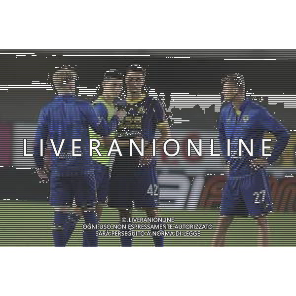 hellas Verona players expresses disappointment at the end of Hellas Verona FC vs Como FC 1907, 37° Serie A Enilive 2024-25 game at Marcantonio Bentegodi stadium in Verona (VR), Italy, on May 18, 2025. (Photo by Davide Casentini)- AGENZIA ALDO LIVERANI SAS
