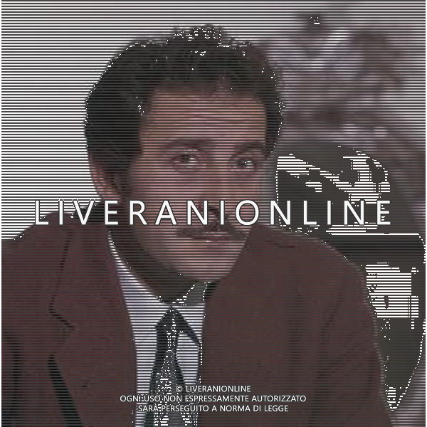 COL-RETROSPETTIVA DOMENICO MODUGNO CANTANTE NELLA FOTO DOMENICO MODUGNO ARCHIVIO GIOVANNI LIVERANI-AG ALDO LIVERANI SAS 