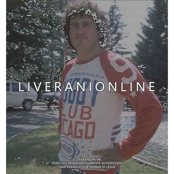 DIAP-RETROSPETTIVA ADRIANO PAPPALARDO CANTANTE NELLA FOTO ADRIANO PAPPALARDO AL FESTIVALBAR NELL\'ANNO 1979 ARCHIVIO GIOVANNI LIVERANI-AG ALDO LIVERANI SAS