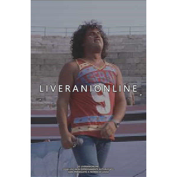 DIAP-RETROSPETTIVA ADRIANO PAPPALARDO CANTANTE NELLA FOTO ADRIANO PAPPALARDO AL FESTIVALBAR NELL\'ANNO 1979 ARCHIVIO GIOVANNI LIVERANI-AG ALDO LIVERANI SAS