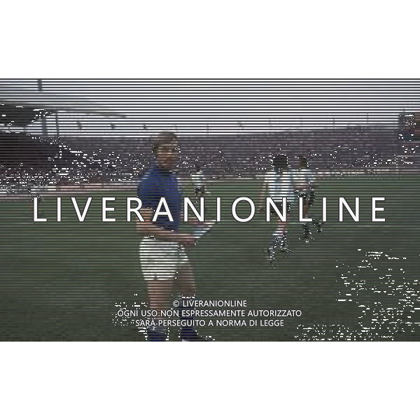 DIAP-RETROSPETTIVA ROMEO BENETTI CALCIATORE NELLA FOTO ROMEO BENETTI CON LA MAGLIA DELLA NAZIONALE ITALIANA DI CALCIO AG ALDO LIVERANI SAS