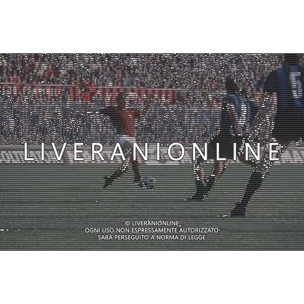 DIAP-RETROSPETTIVA ROMEO BENETTI CALCIATORE NELLA FOTO ROMEO BENETTI CON LA MAGLIA DEL MILAN CALCIO AG ALDO LIVERANI SAS