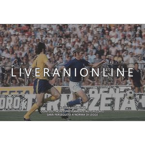 DIAP-RETROSPETTIVA ROMEO BENETTI CALCIATORE NELLA FOTO ROMEO BENETTI CON LA MAGLIA DELLA NAZIONALE ITALIANA DI CALCIO AG ALDO LIVERANI SAS