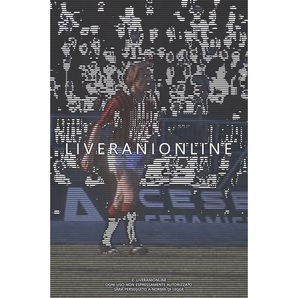 DIAP-RETROSPETTIVA ROMEO BENETTI CALCIATORE NELLA FOTO ROMEO BENETTI CON LA MAGLIA DEL MILAN CALCIO AG ALDO LIVERANI SAS