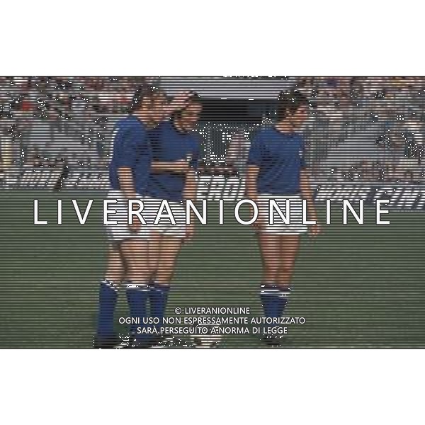 DIAP-RETROSPETTIVA ROMEO BENETTI CALCIATORE NELLA FOTO ROMEO BENETTI CON LA MAGLIA DELLA NAZIONALE ITALIANA DI CALCIO AG ALDO LIVERANI SAS