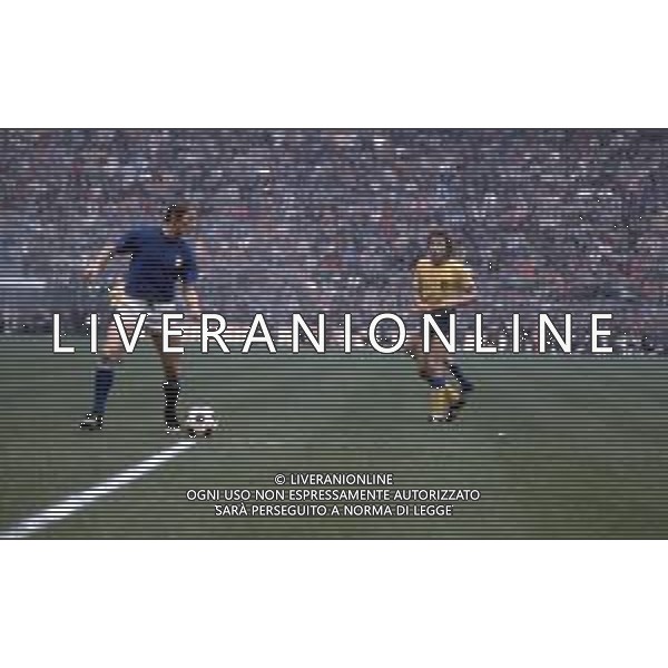 DIAP-RETROSPETTIVA ROMEO BENETTI CALCIATORE NELLA FOTO ROMEO BENETTI CON LA MAGLIA DELLA NAZIONALE ITALIANA DI CALCIO AG ALDO LIVERANI SAS
