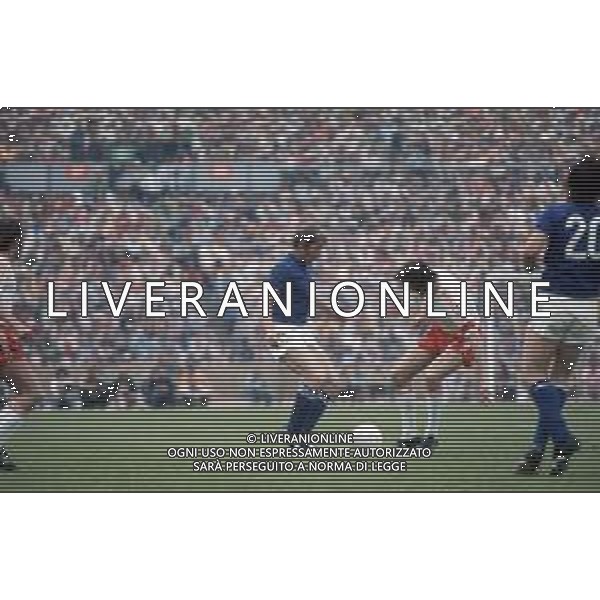 DIAP-RETROSPETTIVA ROMEO BENETTI CALCIATORE NELLA FOTO ROMEO BENETTI CON LA MAGLIA DELLA NAZIONALE ITALIANA DI CALCIO AG ALDO LIVERANI SAS