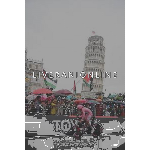 20-05-2025 Giro D\'italia; Tappa 10 Lucca - Pisa; 2025, Uae Team Emirates - Xrg; Del Toro Romero, Isaac; Pisa Piazza Dei Miracoli; ©SIROTTI - AGENZIA ALDO LIVERANI SAS