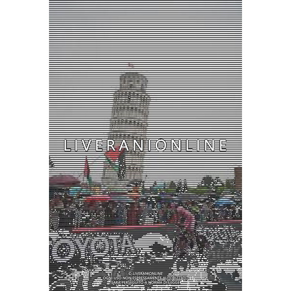 20-05-2025 Giro D\'italia; Tappa 10 Lucca - Pisa; 2025, Uae Team Emirates - Xrg; Del Toro Romero, Isaac; Pisa Piazza Dei Miracoli; ©SIROTTI - AGENZIA ALDO LIVERANI SAS