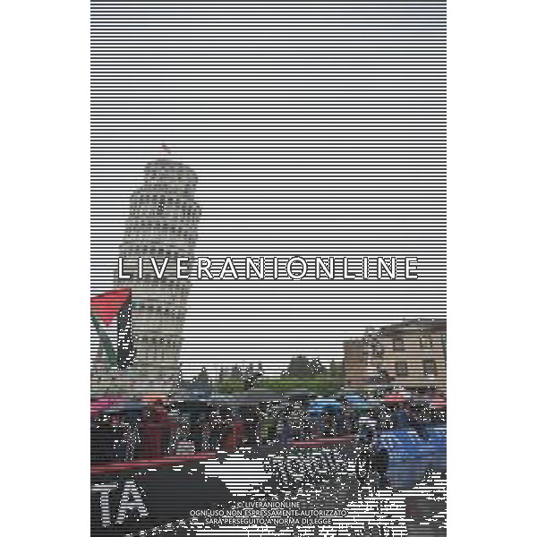 20-05-2025 Giro D\'italia; Tappa 10 Lucca - Pisa; 2025, Bahrain - Victorious; Tiberi, Antonio; Pisa Piazza Dei Miracoli; ©SIROTTI - AGENZIA ALDO LIVERANI SAS