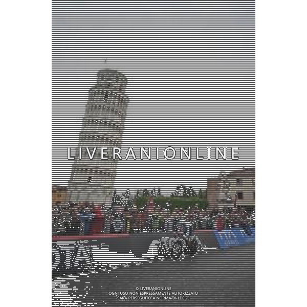 20-05-2025 Giro D\'italia; Tappa 10 Lucca - Pisa; 2025, Bahrain - Victorious; Caruso, Damiano; Pisa Piazza Dei Miracoli; ©SIROTTI - AGENZIA ALDO LIVERANI SAS