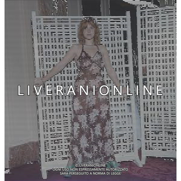 COL-RETROSPETTIVA HELEN MIRREN ATTRICE NELLA FOTO HELEN MIRRENA CANNES NELL\'ANNO 1970 FOTO ATTILIO ROGNONI-AG GIOVANNI LIVERANI-AG ALDO LIVERANI SAS