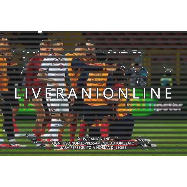 TVEM May 18, 2025 Lecce, Italy - US Lecce vs Torino FC - Italian soccer serie A 2024/25 - Via Del Mare Stadium. In the pic: Players of US Lecce celebrates the victory ©TVEM Emmanuele Mastrodonato - AGENZIA ALDO LIVERANI SAS