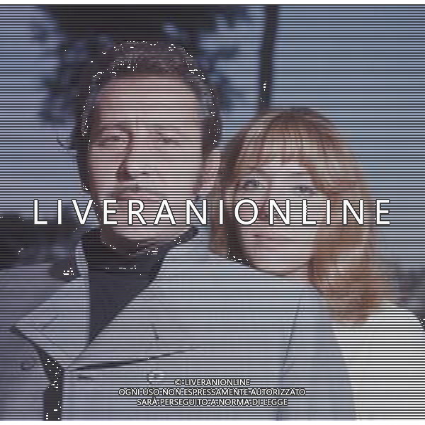 COL-RETROSPETTIVA DOMENICO MODUGNO CANTANTE NELLA FOTO DOMENICO MODUGNO NEL 1969 CON LA MOGLIE FRANCA GANDOLFI ALLA PREMIAZIONE DELLA GONDOLA D\'ORO A VENEZIA AG ALDO LIVERANI SAS