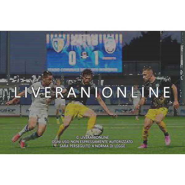 Vanja Viahovic of Atalanta U23 in action against Luca Martinelli of Audace Cerignola -Audace Cerignola - Atalanta U23 ritorno dei quarti di finale play-off Serie C - 21.05.2025 ©TVEM Emmanuele Mastrodonato - AGENZIA ALDO LIVERANI SAS