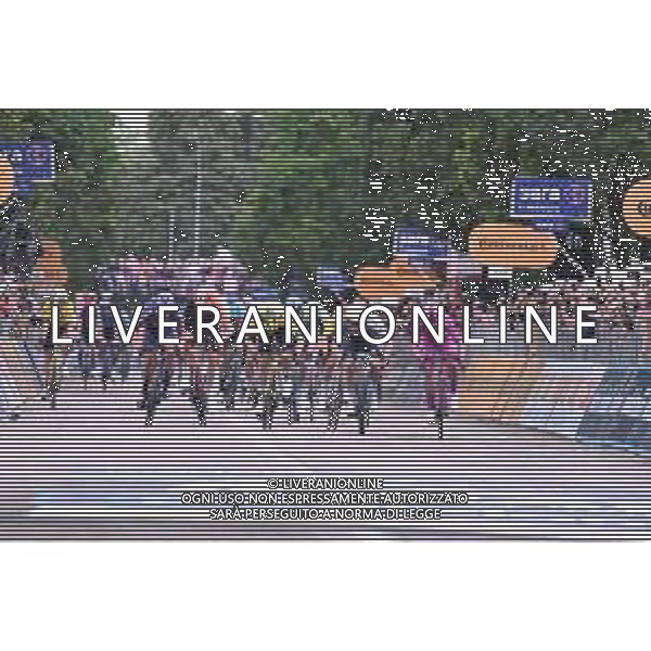 22-05-2025 Giro D\'italia; Tappa 12 Modena - Viadana; 2025, Visma - Lease A Bike; 2025, Picnic - Postnl; 2025, Alpecin - Deceuninck; 2025, Lidl - Trek; Kooij, Olav; Van Uden, Casper; Groves, Kaden; Pedersen, Mads; Viadana; ©SIROTTI - AGENZIA ALDO LIVERANI SAS