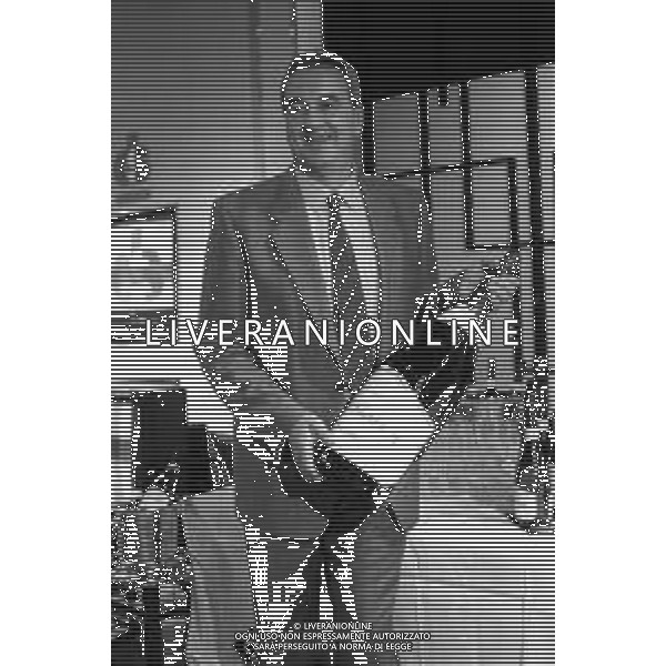 Neg- RETROSPETTIVA BRUNO PIZZUL GIORNALISTA SPORTIVO RAI NELLA FOTO BRUNO PIZZUL ALLA DOMENICA SPORTIVA NELL’ANNO 1991-1992 AGENZIA ALDO LIVERANI SAS
