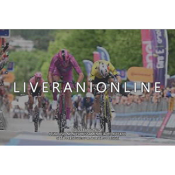 23-05-2025 Giro D\'italia; Tappa 13 Rovigo - Vicenza; 2025, Lidl - Trek; 2025, Visma - Lease A Bike; Pedersen, Mads; Van Aert, Wout; Vicenza - Monte Berico; ©SIROTTI - AGENZIA ALDO LIVERANI SAS