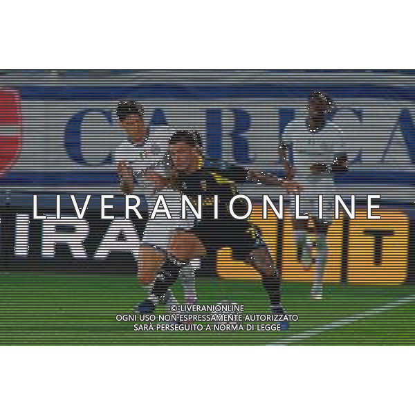 TVEM May 23, 2025 Como, Italy - Como 1907 vs FC Inter - Italian soccer serie A 2024/25 - Giuseppe Sinigaglia Stadium. In the pic: Gabriel Strefezza of Como 1907 in action against Joaquín Correa of FC Inter ©TVEM Emmanuele Mastrodonato - AGENZIA ALDO LIVERANI SAS