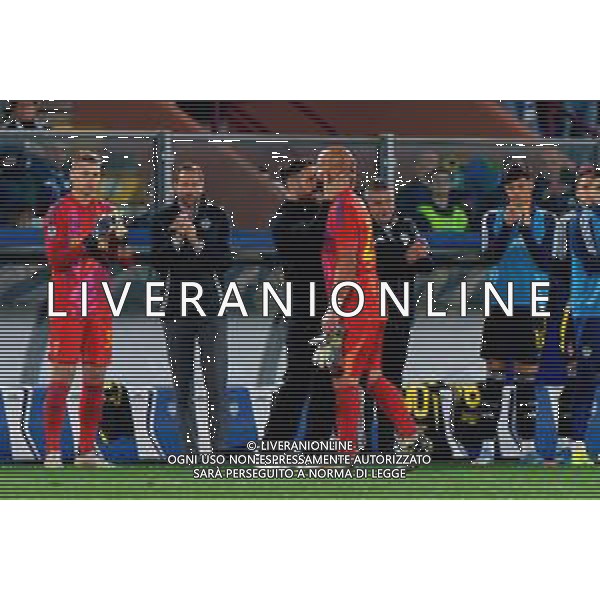 TVEM May 23, 2025 Como, Italy - Como 1907 vs FC Inter - Italian soccer serie A 2024/25 - Giuseppe Sinigaglia Stadium. In the pic: Pepe Reina of Como 1907 and coach Cesc Fabregas of Como 1907 ©TVEM Emmanuele Mastrodonato - AGENZIA ALDO LIVERANI SAS